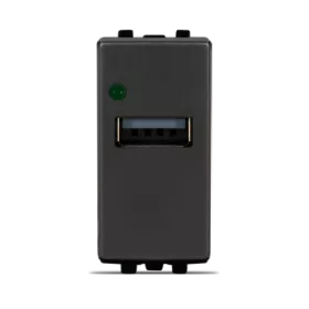 PRISE USB NOIR ALPHA