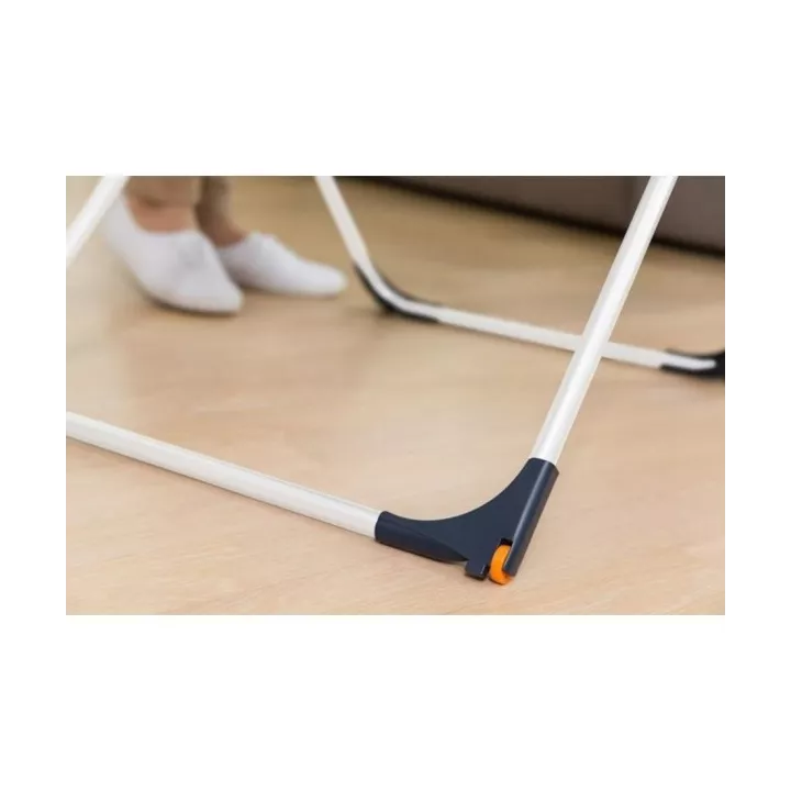 SÈCHE LINGE UNIVERSAL EN ACIER ALLIÉ 18M AVEC ROULETTES VILEDA