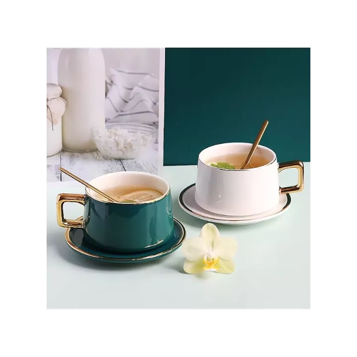 TASSE EN CÉRAMIQUE AVEC SOUCOUPE ET CUILLÈRE COULEURS