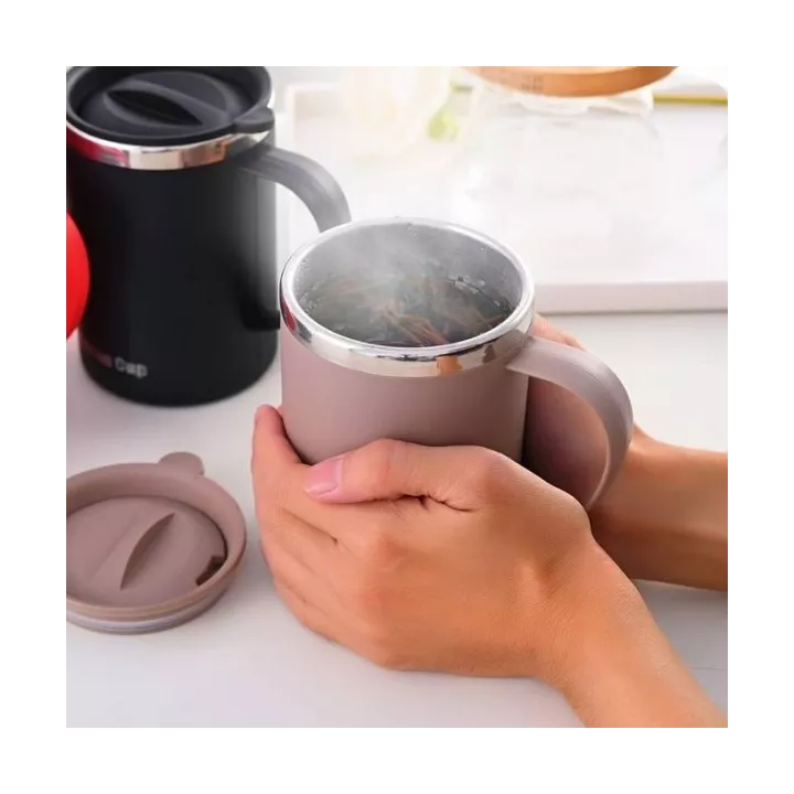 MUG ISOTHERME AVEC COUVERCLE 500ML COULEURS