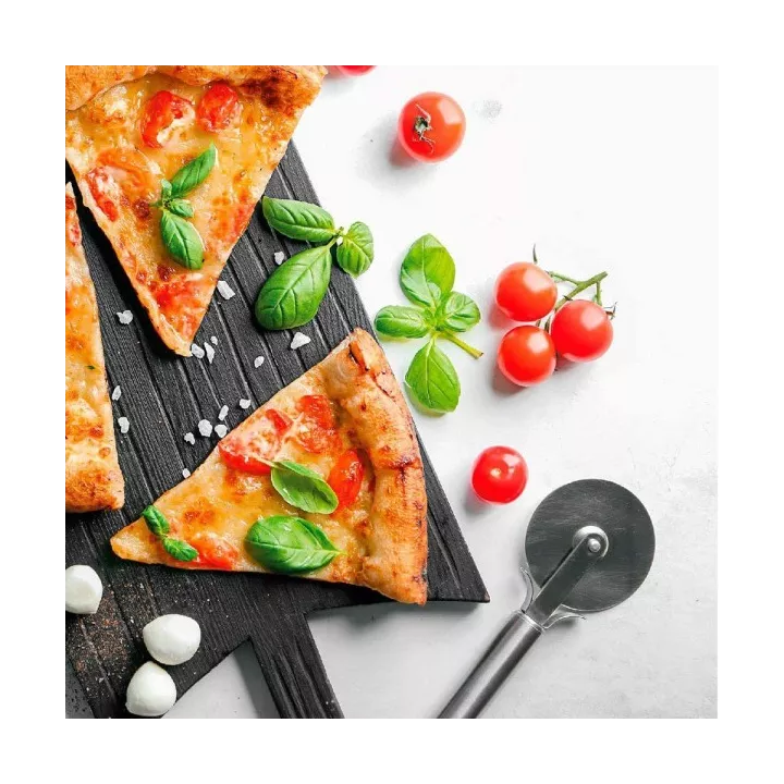 ROULETTE À PIZZA EN INOX FACKELMANN