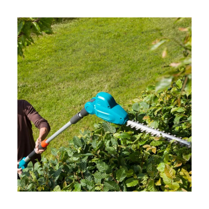 TAILLE-HAIES ÉLECTRIQUE TÉLESCOPIQUE THS 500W 48CM GARDENA