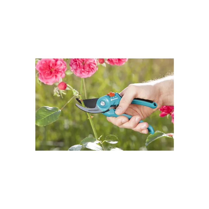 SÉCATEUR RÉGLABLE À LAME FRANCHE CLASSIC GARDENA