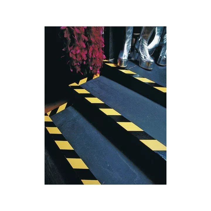 RUBAN ADHÉSIF DE MARQUAGE AU SOL NOIR/JAUNE 50MMx33M TESA RUBAN ADHÉSIF DE MARQUAGE AU SOL NOIR/JAUNE 50MMx33M TESA