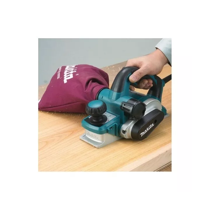 RABOT ÉLECTRIQUE 850W 82MM MAKITA